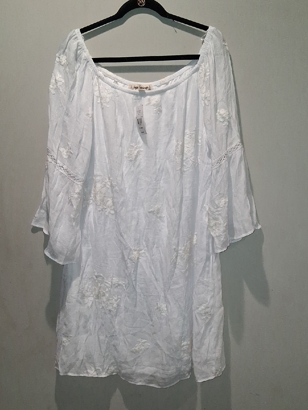NWT Beautiful Embroided Ladies Dress